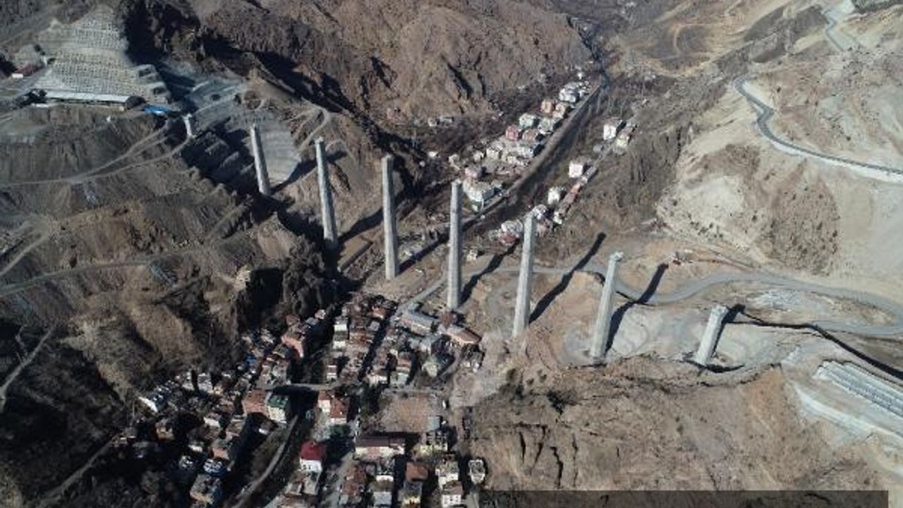 Baraj sularının dayandığı ilçe, dönüşümle 'hayalet şehir' oldu