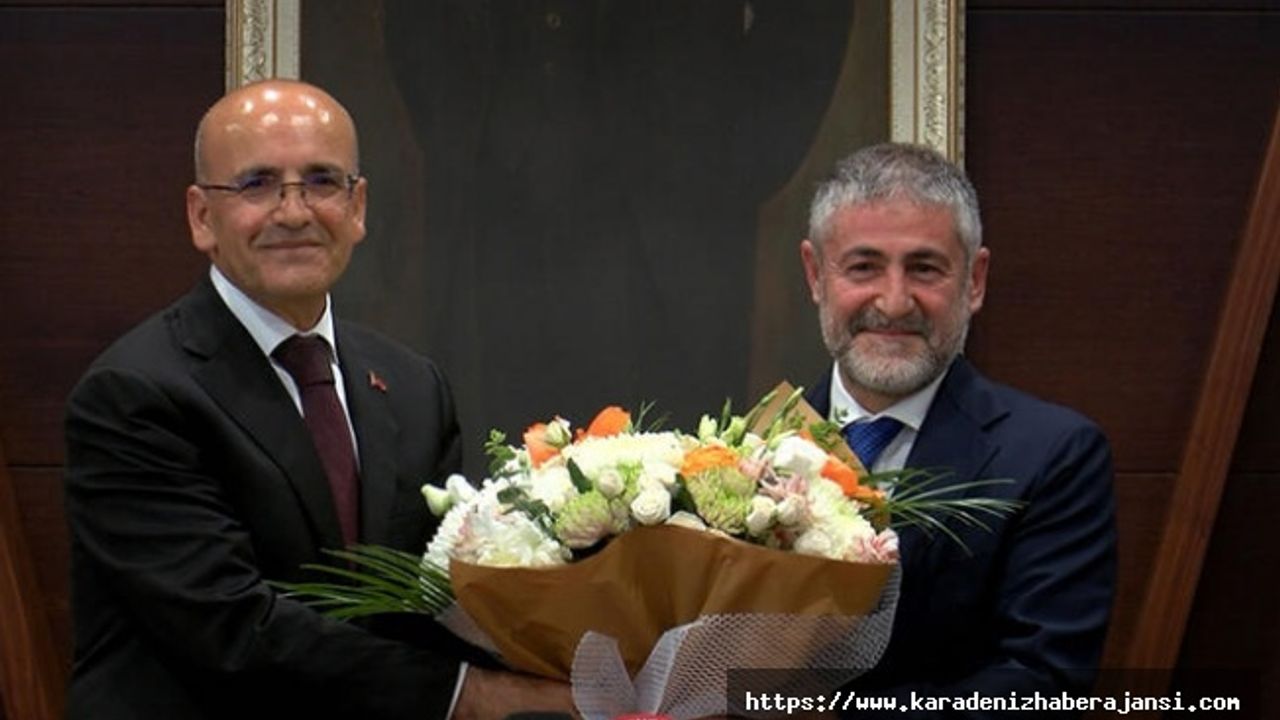 Bakan Şimşek, görevi devraldı: Türkiye'nin rasyonel zemine dönme dışında seçeneği kalmamıştır