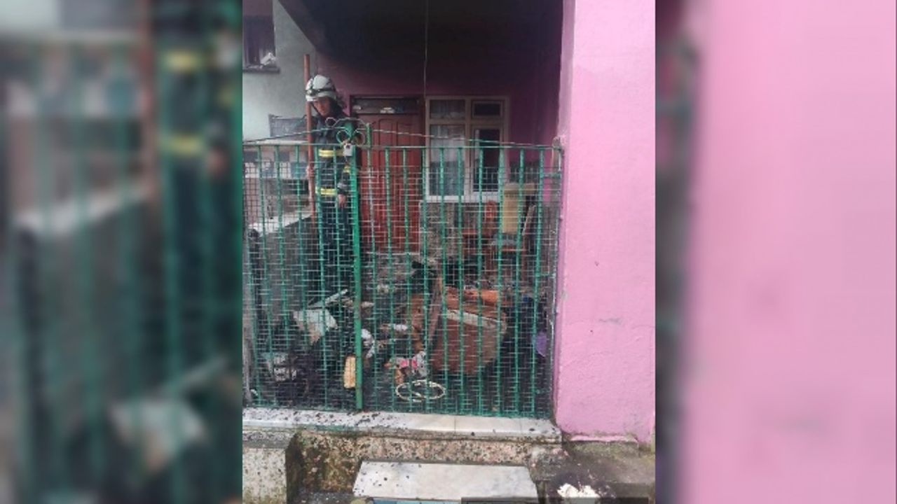 Düğün sonrası silahlı kavgada katil zanlısının evi ateşe verildi