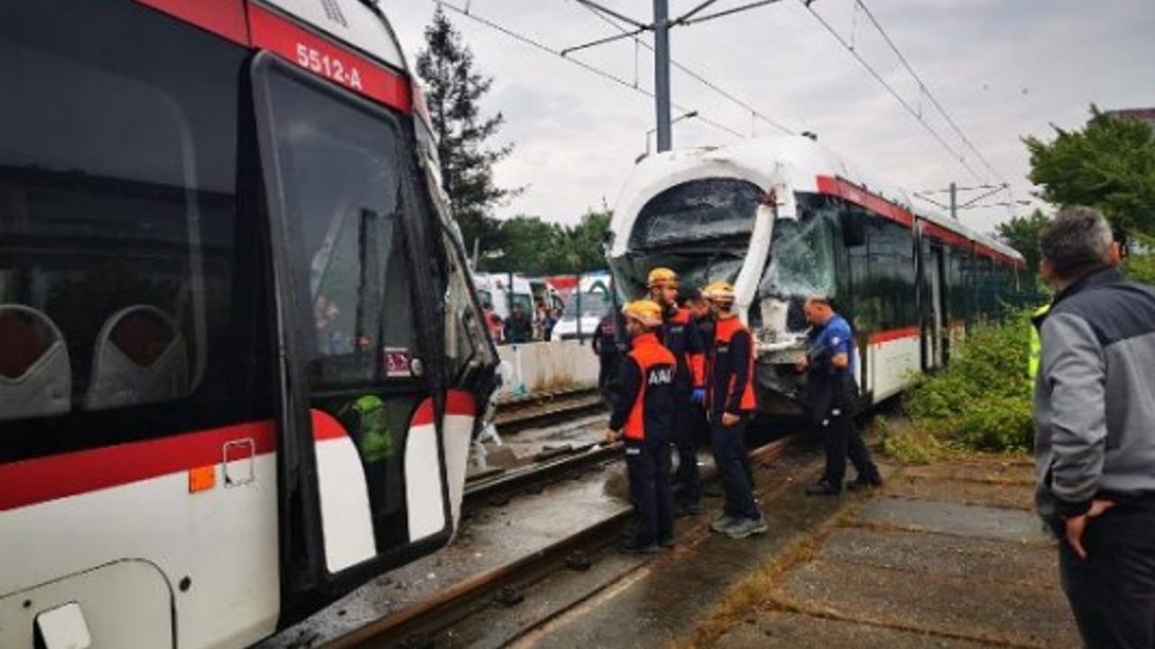 Kaza yapan tramvayların kara kutusu inceleniyor