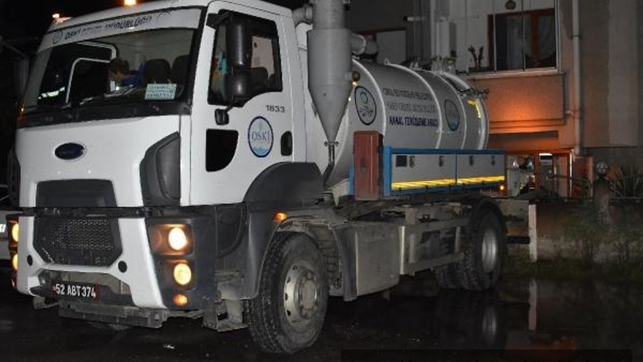 Ordu’da sağanak; evleri su bastı