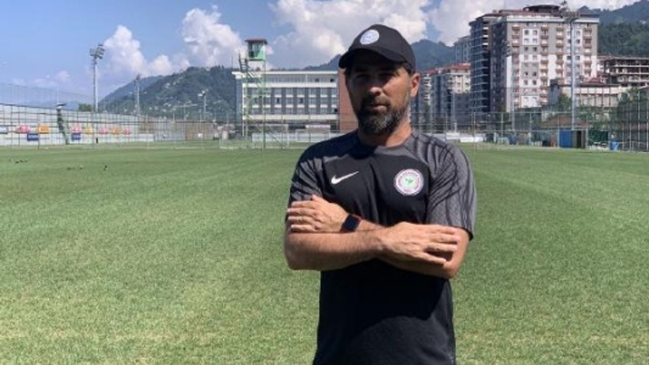 Çaykur Rizespor Teknik Direktörü Palut: İyi mücadele edip, birlikte oynamalıyız