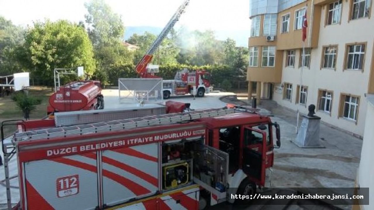 İmam hatip lisesinde çıkan yangın korkuttu