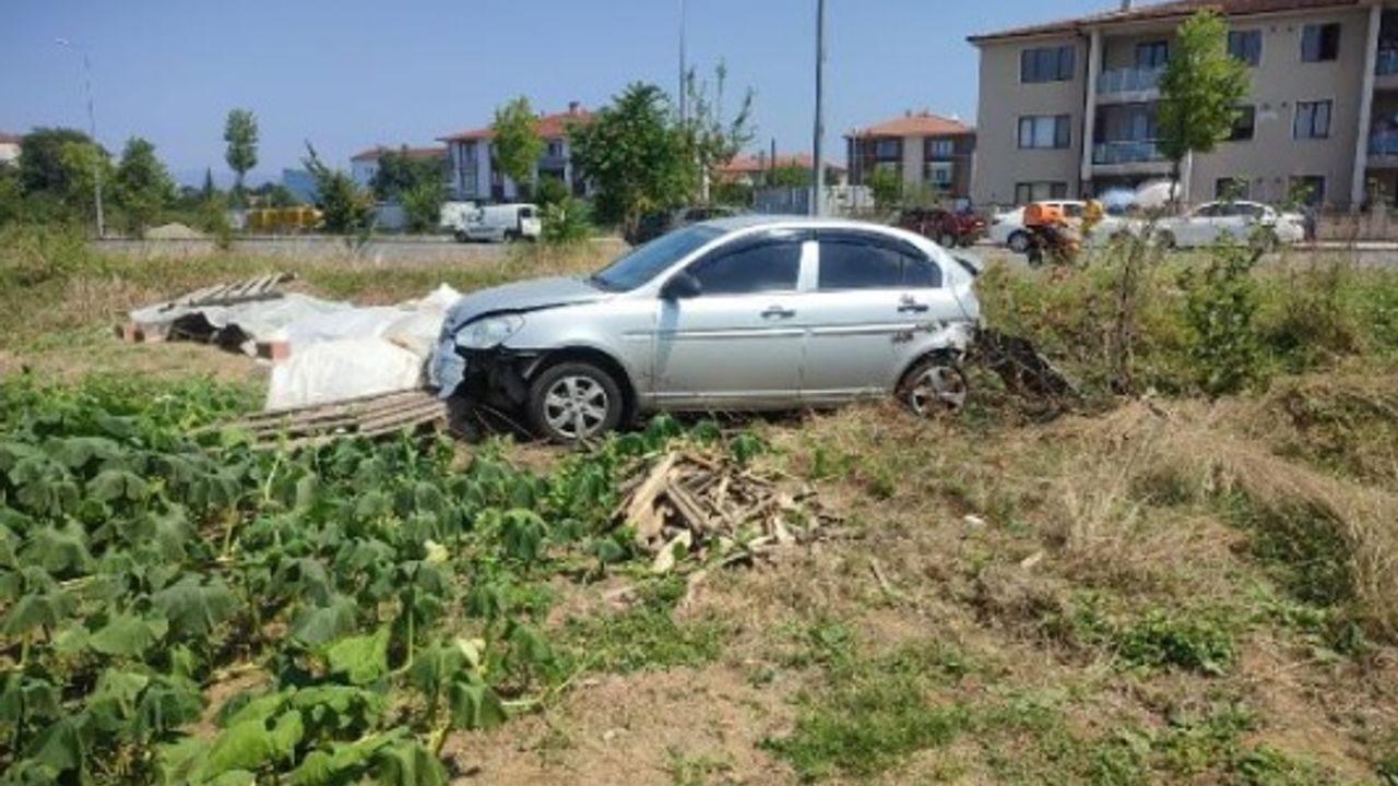 Otomobile çarpan motosikletin sürücüsü, ağır yaralandı