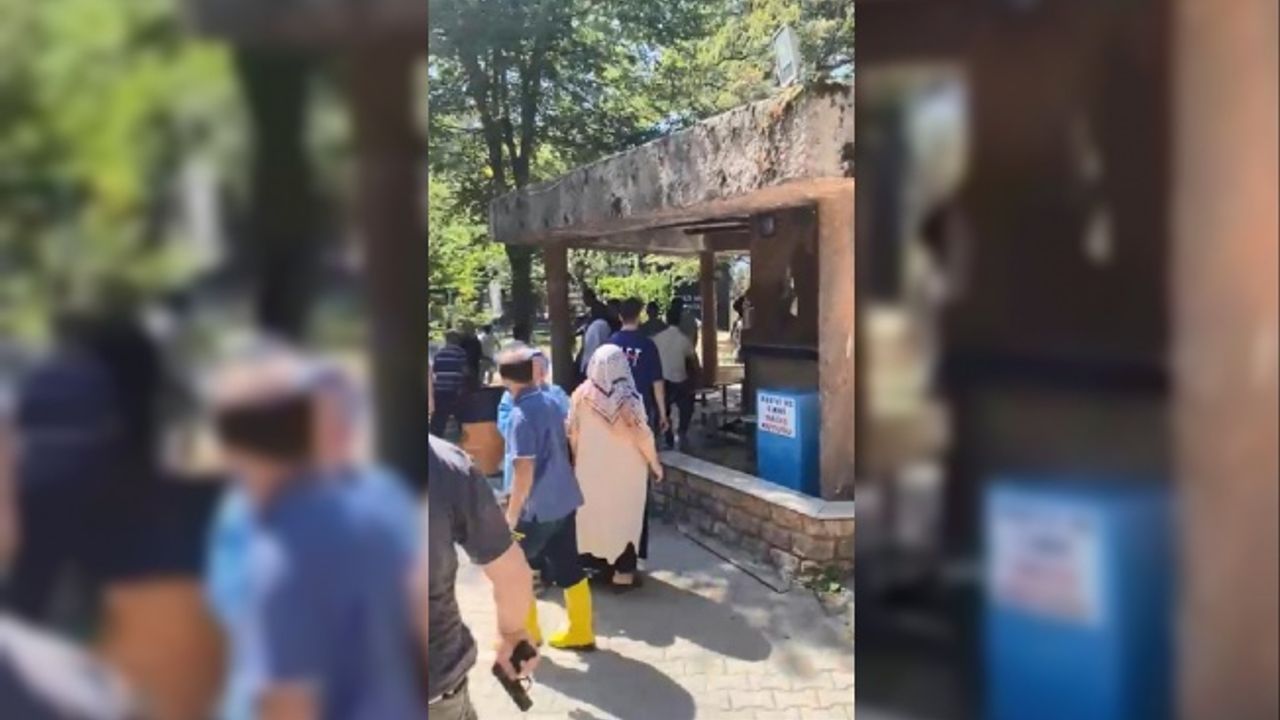 Türbede tekme, yumruk ve sopalarla kavga ettiler
