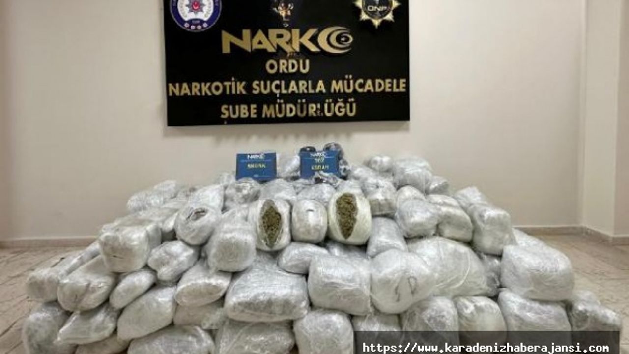 Uyuşturucu sevkiyatında yakalanan 9 şüpheli adliyede