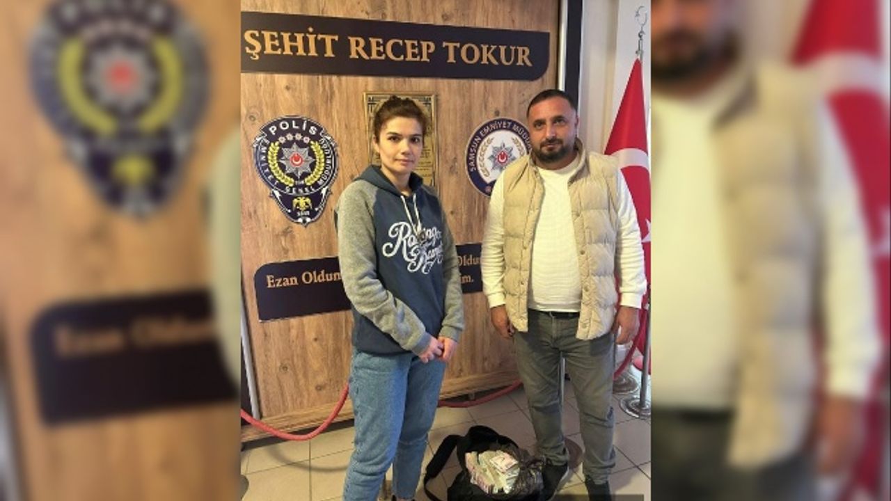 İçinde 590 bin lira olan çanta buldu, sahibine teslim etti