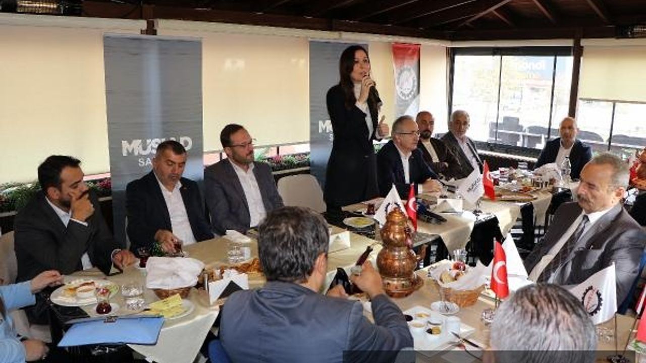 AK Parti'li Karaaslan: Dünyaya umut olabilmek için güçlü olmak zorundayız