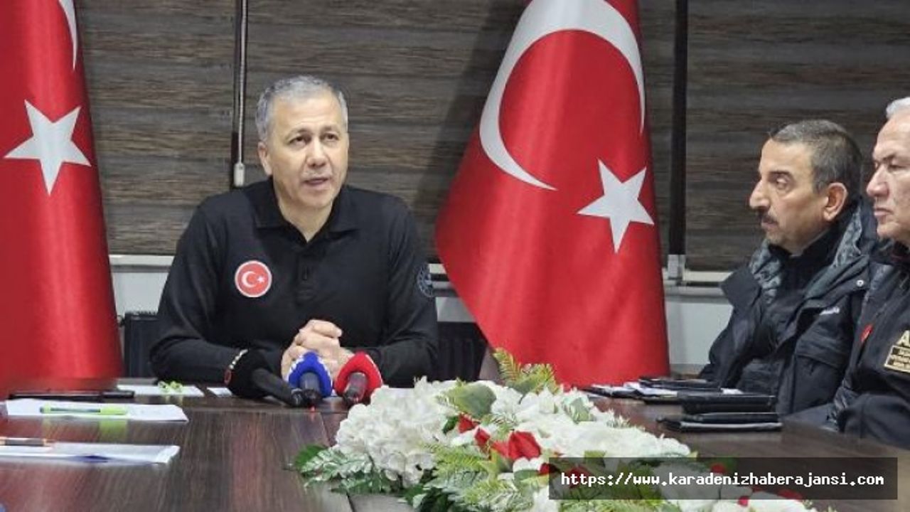 Bakan Yerlikaya, olumsuz hava koşullarının acı bilançosunu paylaştı: 2 ölü, 50 yaralı, 12 denizci kayıp