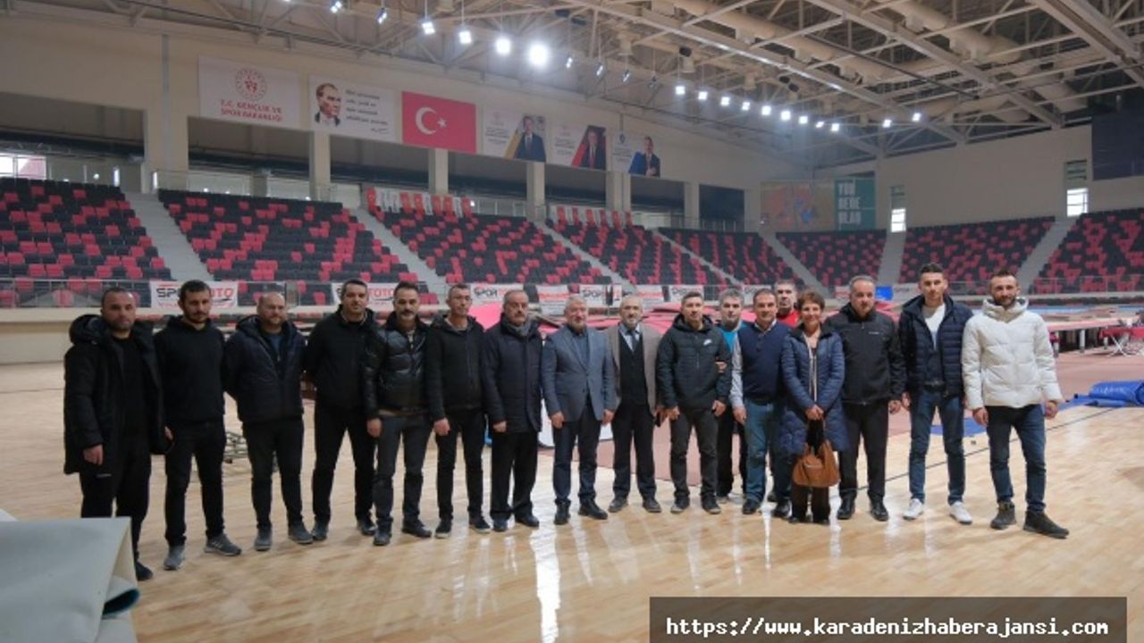 YENİ SPOR SALONU İKİ ŞAMPİYONA İLE HİZMETE GİRİYOR