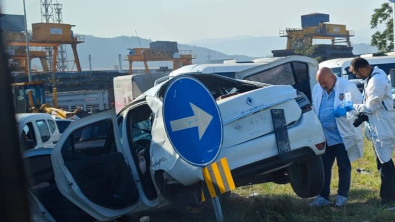 KARABÜK Polisten kaçarken kaza yaptı, kullandığı çalıntı otomobilde uyuşturucu çıktı (VİDEO EKLENDİ)