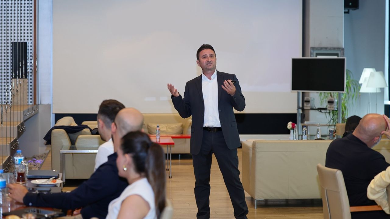 Dijital egemenlikte yeni bir dönem başlıyor: Microsoft & D Tech Cloud Bağımsız ve Güvenli Bulut Çözümleri çalıştayı gerçekleşti