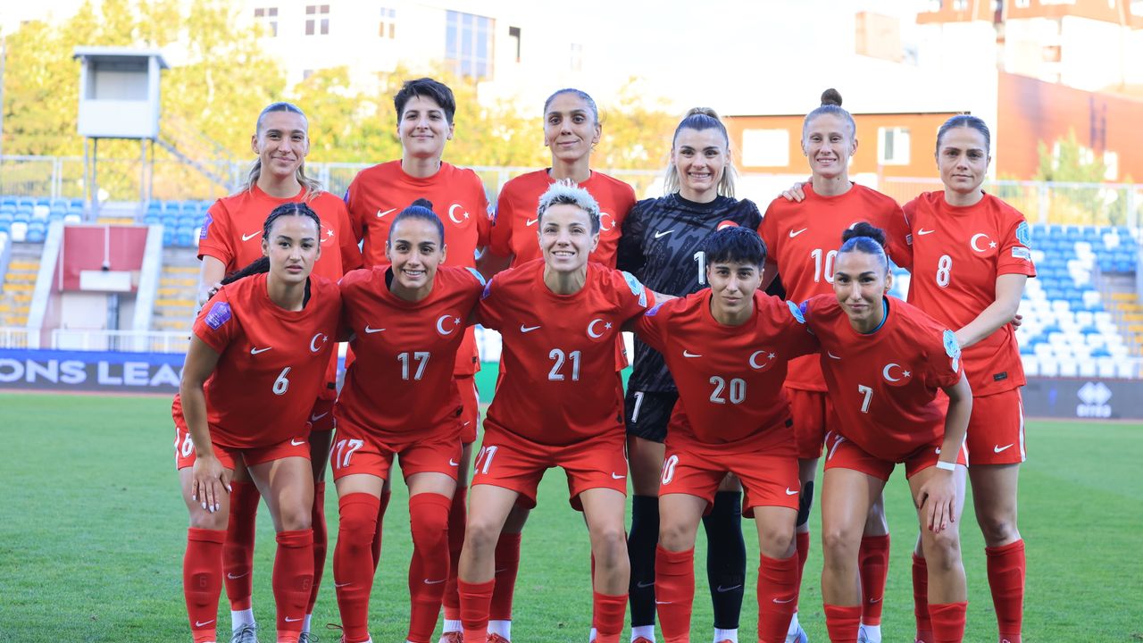 A Milli Kadın Futbol Takımı Kosova'da rahat kazandı / Fotoğraf eklendi