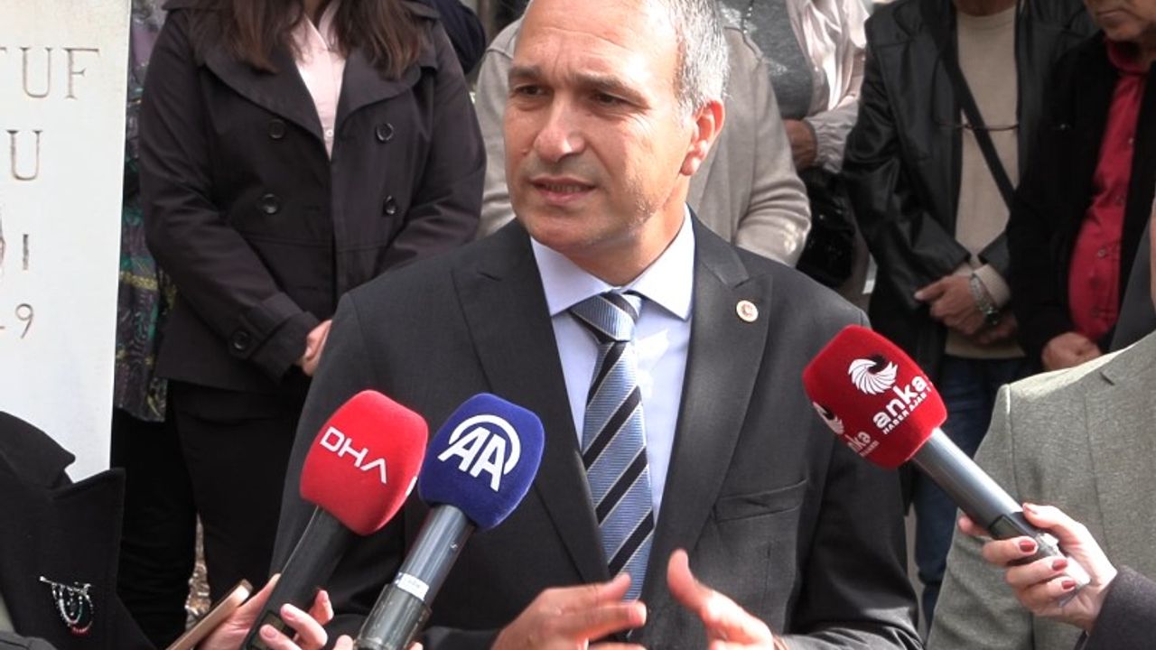 Ankara- Türkiye'nin ilk Milli Eğitim Müsteşarı Kansu, kabri başında anıldı /Video eklendi