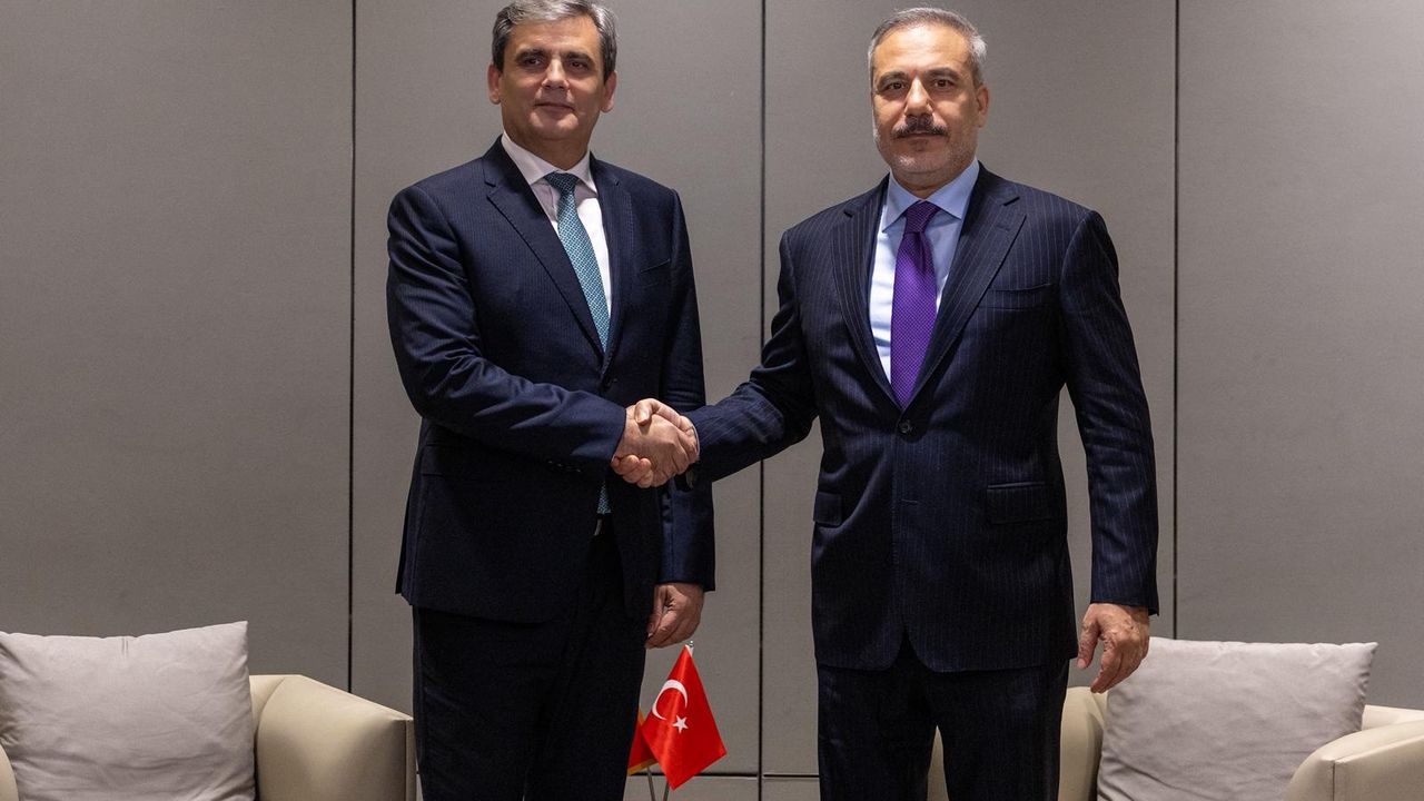 Bakan Fidan, Karadağ Dışişleri Bakanı İbrahimoviç ile bir araya geldi