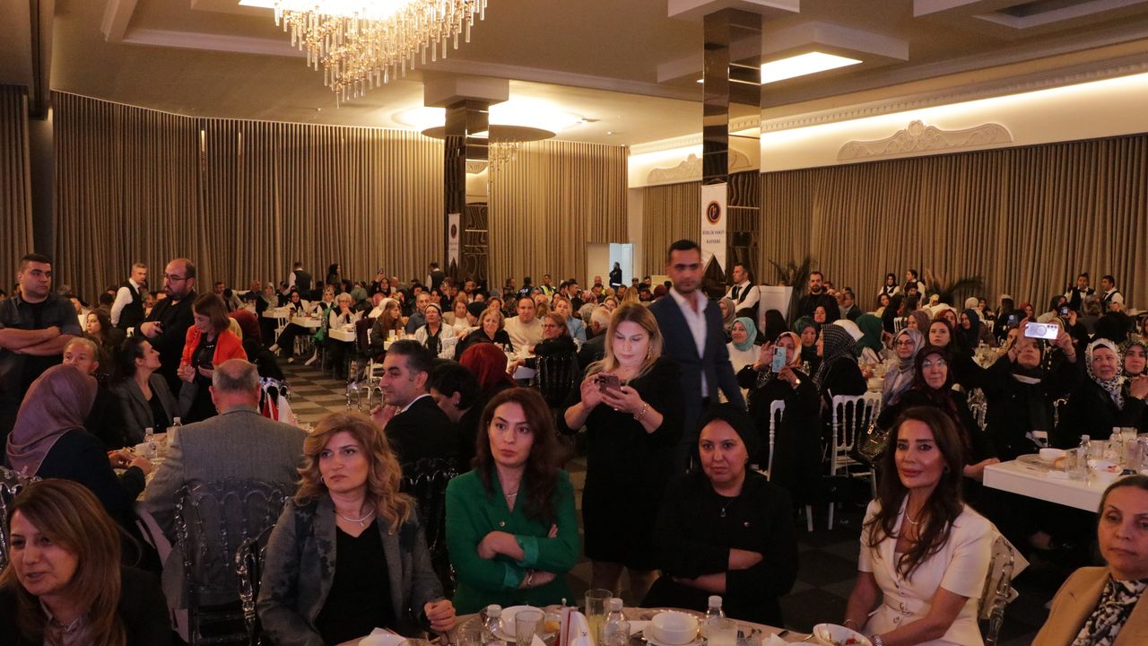 Bakan Göktaş: Yaşlılarımızın bilgi birikimi sadece geçmişin değil, geleceğin de ışığıdır (4)