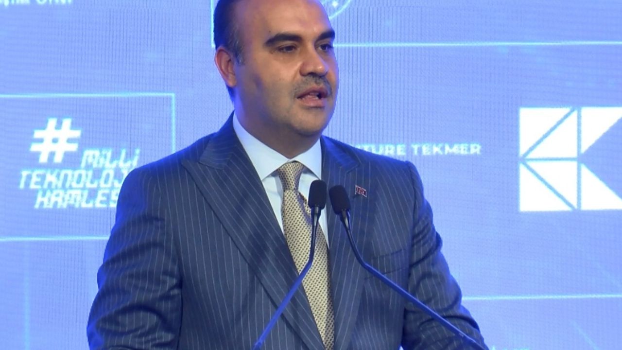 Bakan Kacır: Ardventure TEKMER, girişimlerin küresel markalara dönüşmesi için güçlü bir zemin oluşturacak