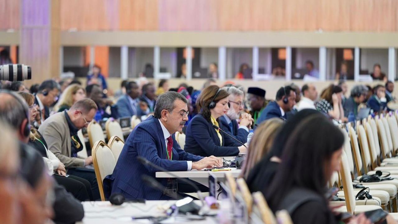 Bakan Tekin, ‘UNESCO 43'üncü Genel Konferansı Bakanlar Oturumu'nda konuştu