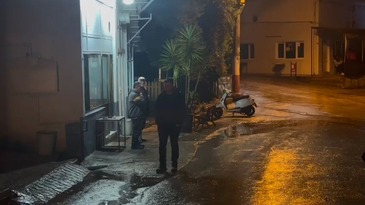 Balıkesir Sındırgı'da 6.1 büyüklüğünde deprem (5)
