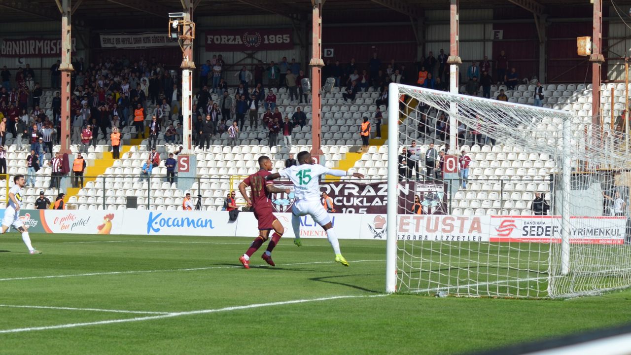 Bandırmaspor - Esenler Erokspor: 0-0