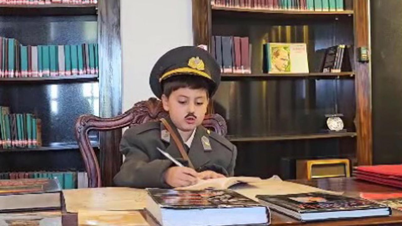 Bilim ve Sanat Merkezi öğrencileri, kahramanları canlandırdı