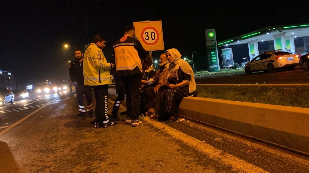 Bursa'da 3 otomobilin karıştığı zincirleme kaza: 2'si çocuk 5 yaralı