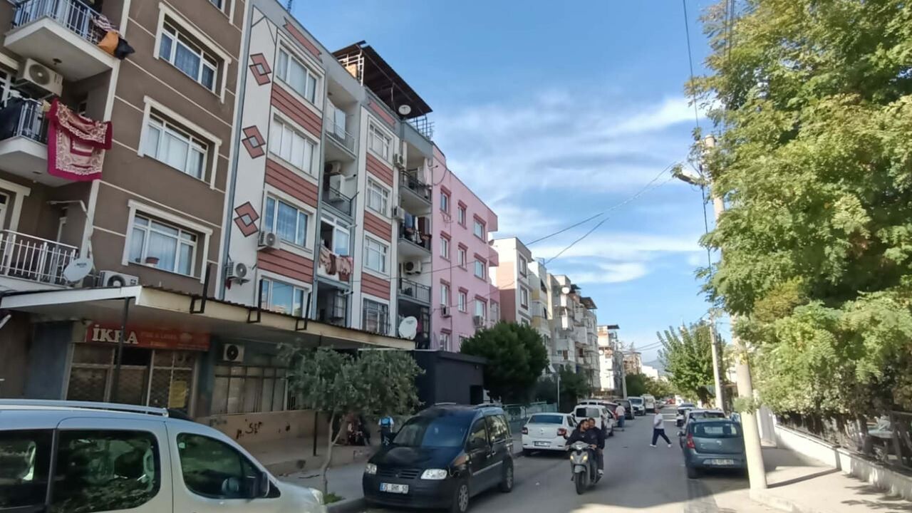 Emekli bekçinin vurduğu komşu kurtarılamadı, oğlunun tedavisi sürüyor