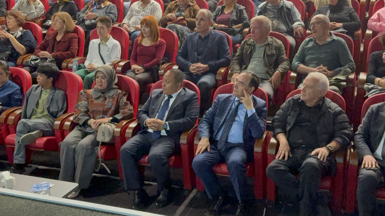 Endonezya'nın Ankara Büyükelçisi Purnama, 'Tegar' filminin gösterimine katıldı