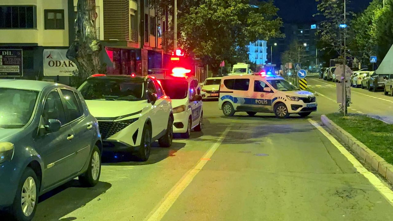 Eski iş ortağı tarafından evinin önünde bacağından vuruldu