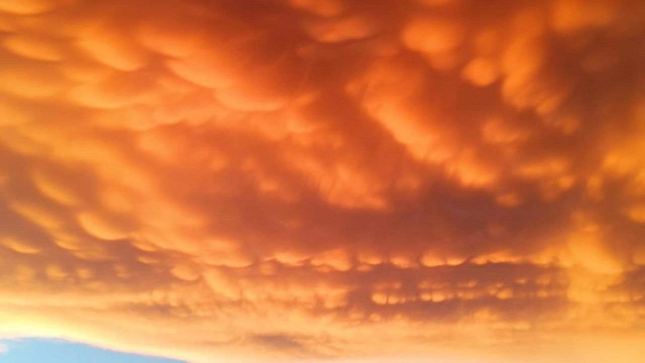 Fethiye'de Mammatus bulutları görüldü