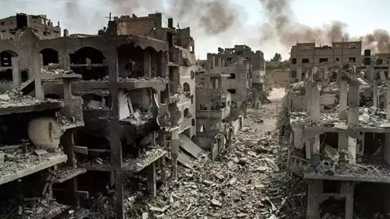 İsrail'in Gazze'de bir araca düzenlediği saldırıda 4 kişi yaralandı