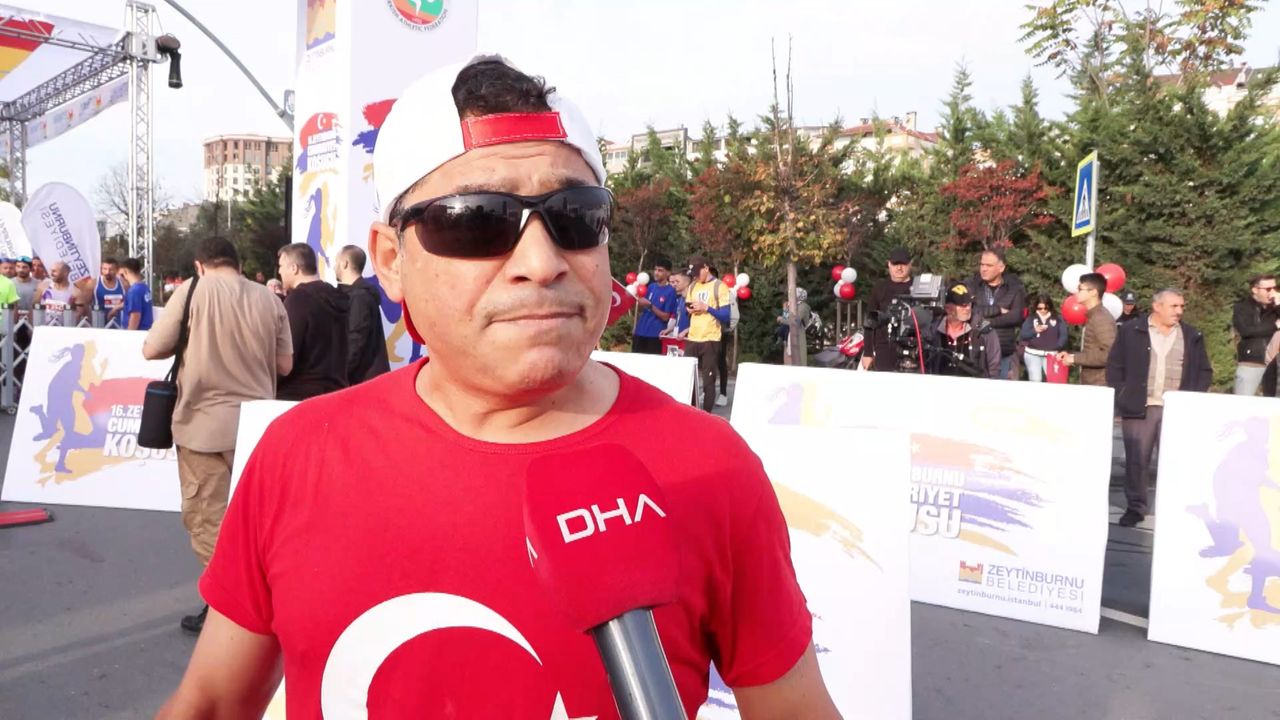 İstanbul - Bakan Osman Aşkın Bak 16'ncı Zeytinburnu Cumhuriyet Koşusu'na katıldı