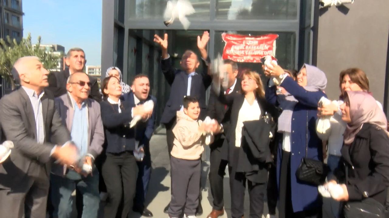 İstanbul- Gürsel Tekin: Türkiye'nin acil toplumsal barışa ihtiyacı var