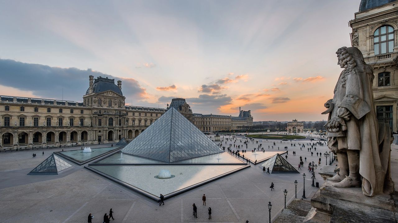 Louvre soygununda 5 yeni şüpheli gözaltına alındı