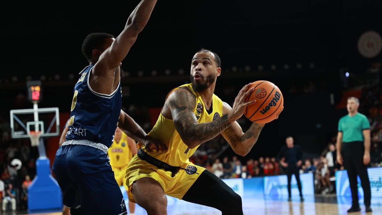 Mersin Spor - Karditsa Iaponik: 81-73