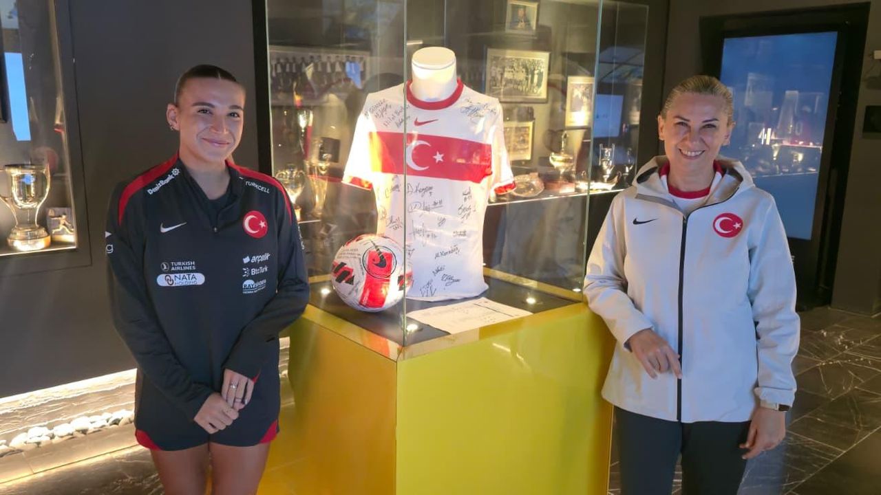 Necla Güngör Kıragası: Türk kadınının neler yapabildiğini göstermek istiyoruz