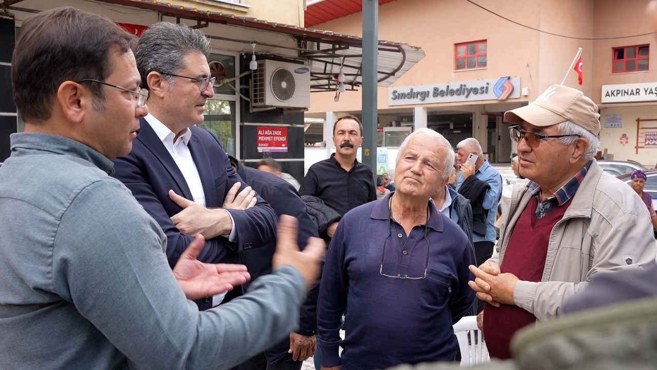 Sındırgı'da 6.1'lik depremde yıkılan ve hasar gören binalar havadan görüntülendi (8)