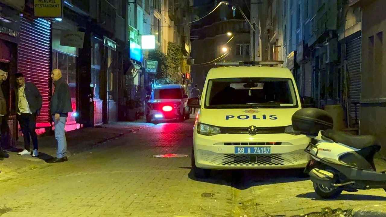 Sokakta karşılaştığı husumetlisini tabanca ile öldürdü