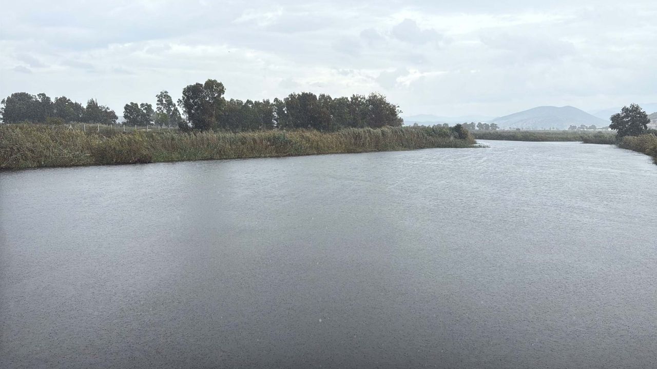 Suyu 50 metre çekilen Bafa Gölü'ne Büyük Menderes Nehri hayat verecek