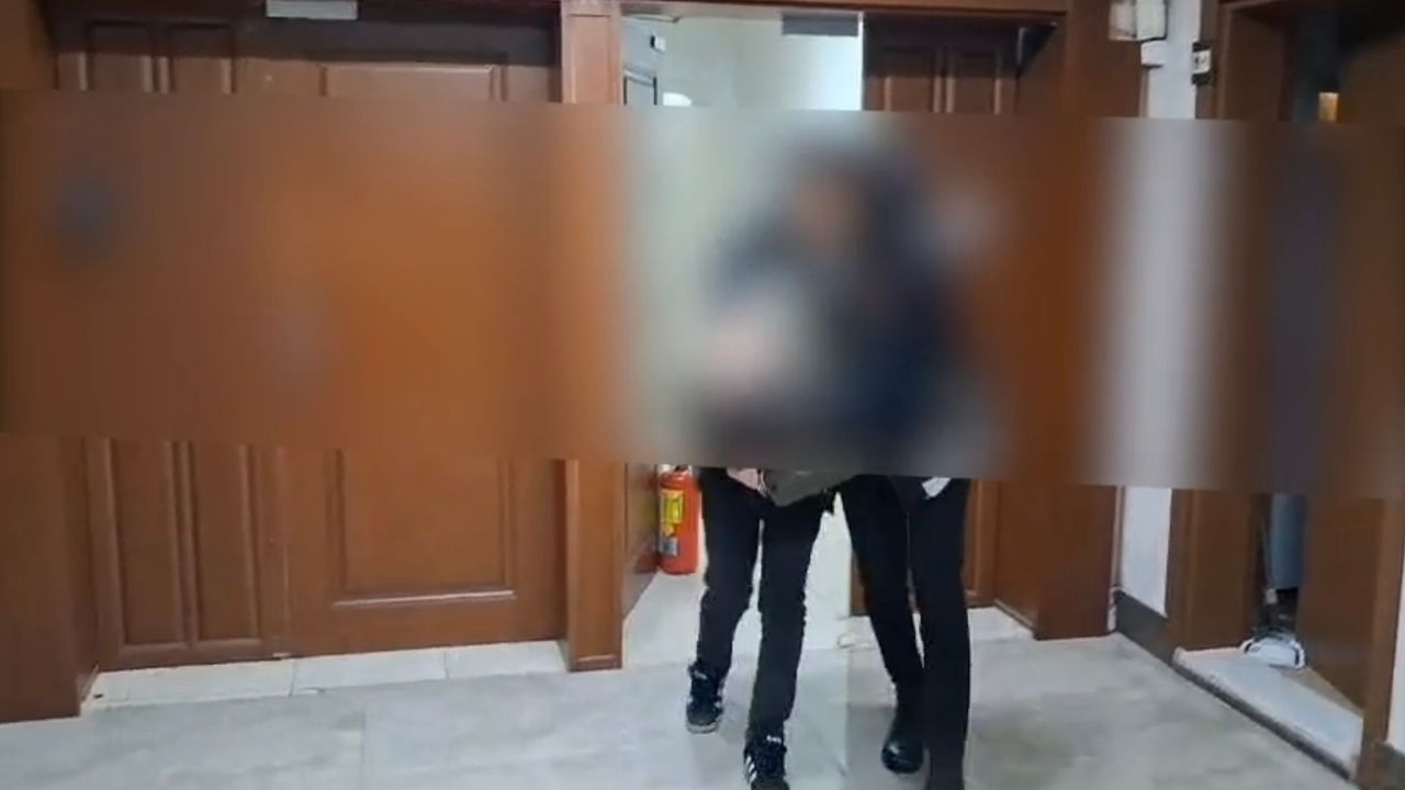 Taksinin yedek lastiğinde 1 kilo metamfetamin ele geçirildi
