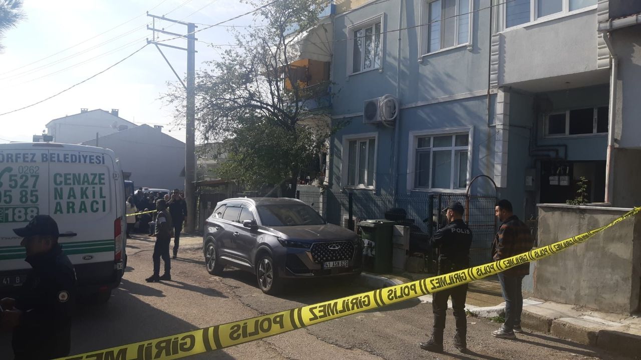 Tartıştığı eşini bıçaklayarak öldürdü (2)