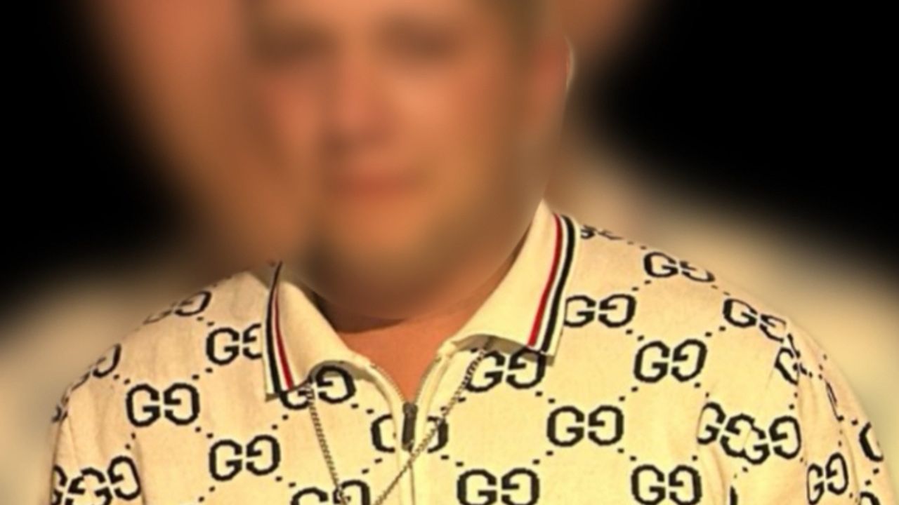 İstanbul - Beşiktaş'ta otel odasına baskın; yatağın altından kalaşnikof çıktı