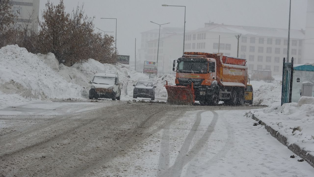 Bitlis'te kar yağışı