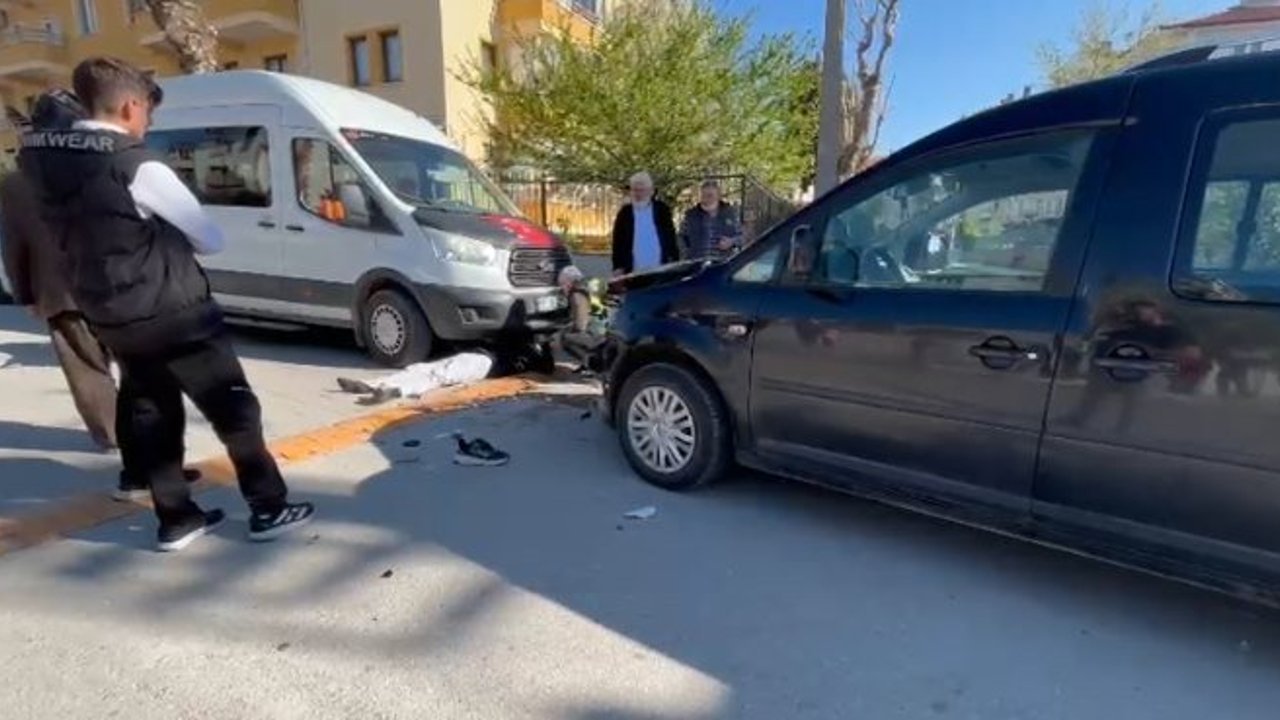 Polisten kaçan motosiklet sürücüsü kaza yaptı; 2 yaralı