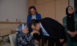 Başkan Genç'ten huzurevine ‘Anneler Günü' ziyareti