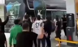 Kocaelispor oyuncularına tepki gösterip takım otobüsünün arkasından tabancayla koştu