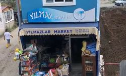 Temel kazısı sırasında yandaki market yıkıldı: 1 yaralı