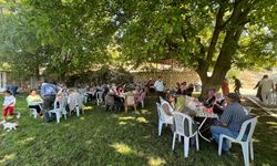 Turhal’da aşevinden yardım alanlarla piknik