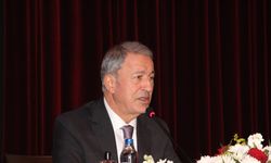 Hulusi Akar: Terörist neredeyse hedefimiz orası