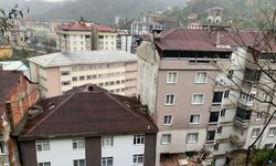 Rize'de heyelan: 1 ölü, 2 bina tahliye edildi/Ek fotoğraflar